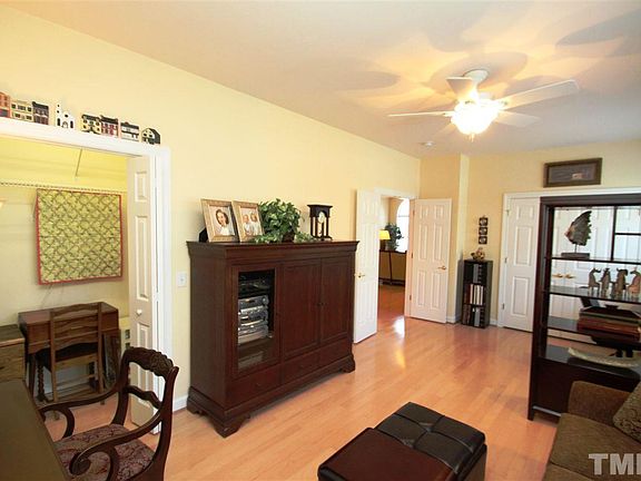 5th image of 805 Coalburn Pl #805