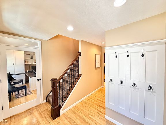 2nd image of 9840 Deering St