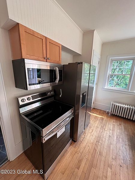 2nd image of 127 Lake george Avenue