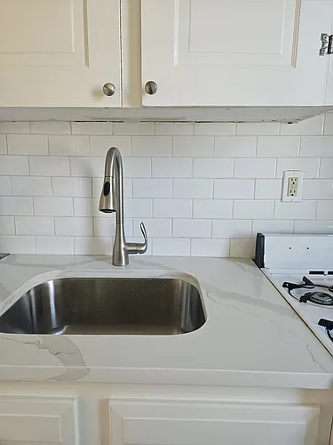 335 E Market St #2 Photo 1