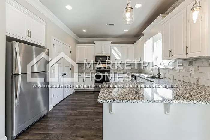 750 Holderness Ct — Photo 8