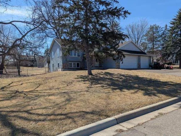 203 Maple Ave, Waverly, MN 55390