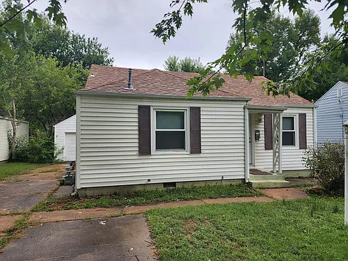 2228 SW Macvicar Ave Photo 1
