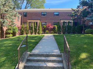 21911 75th Ave FLOOR 2, Oakland Gardens, NY 11364