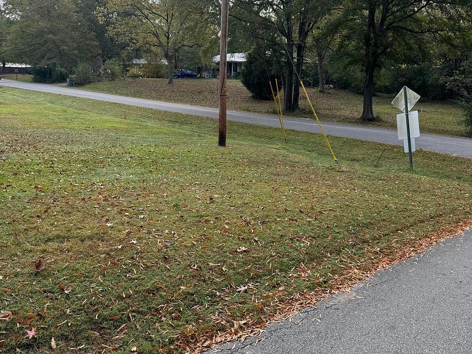 2nd image of 3 Evans Cir