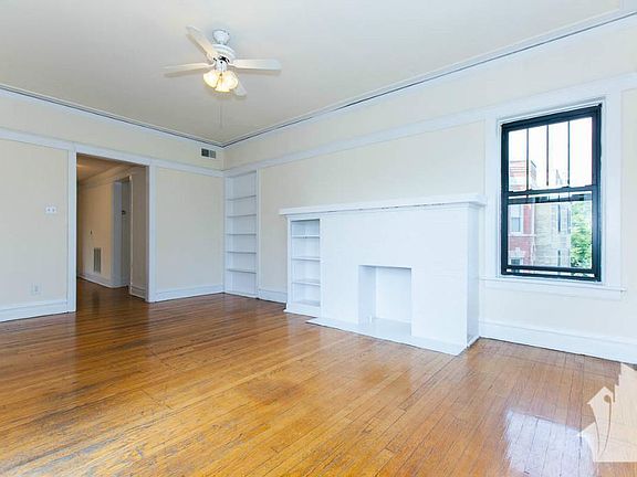 3rd image of 2516 N Kedzie Blvd #2516E1