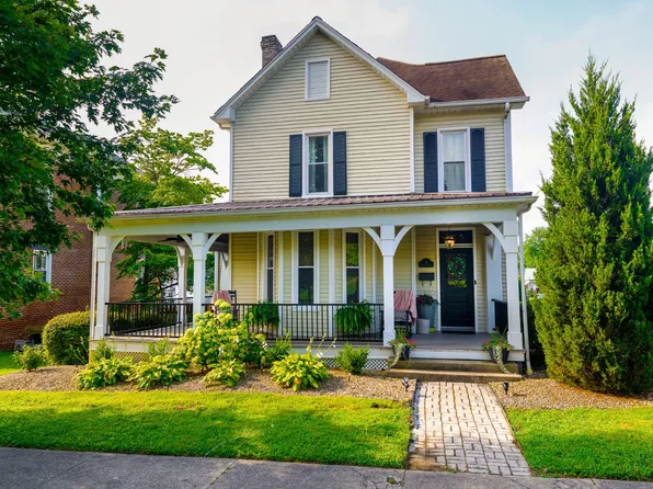 31 W South St, Jackson, OH 45640