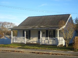 425 W Spiller St, Wytheville, VA 24382