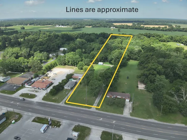 1249 S Washington St, Du Quoin, IL 62832
