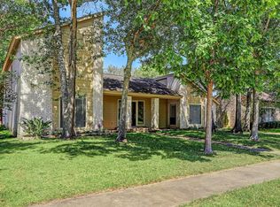 1715 W Hedgecroft Dr, El Lago, TX 77586