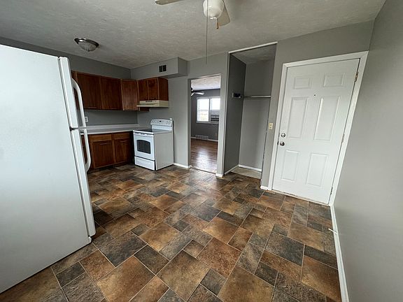 3rd image of 508 Maple St #E