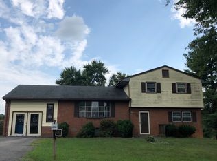 1667 Springbrook Rd NW, Roanoke, VA 24017