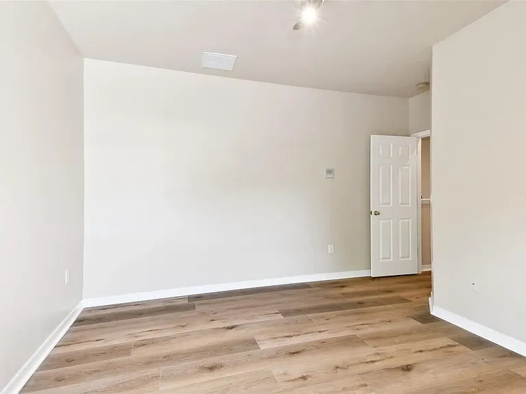 16143 Colchester Palms Dr — Photo 33