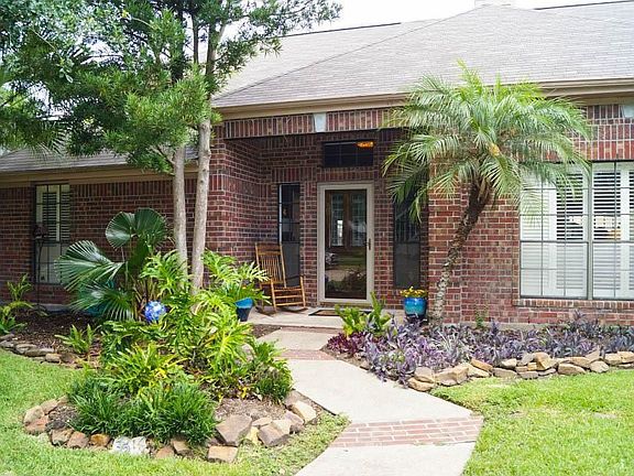3rd image of 3511 Brymoor Ct