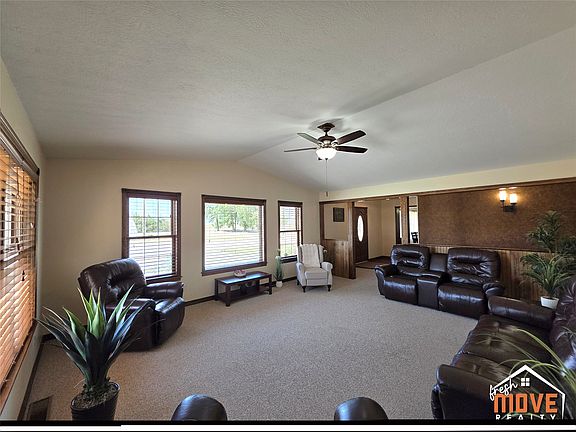 5th image of 1301 N Rd W