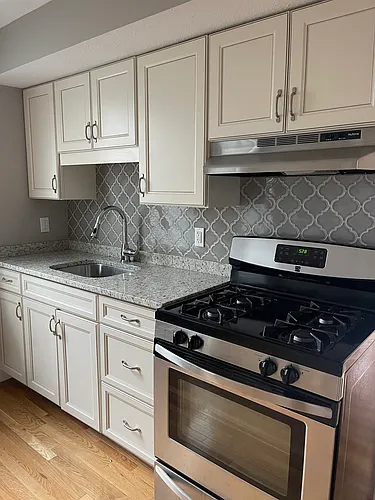52 Valley St #1B Photo 1
