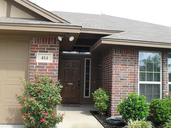 3rd image of 414 Cotton Bend Trl