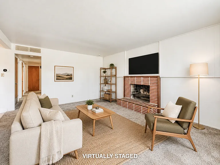 2526 E Hampton Way — Photo 14