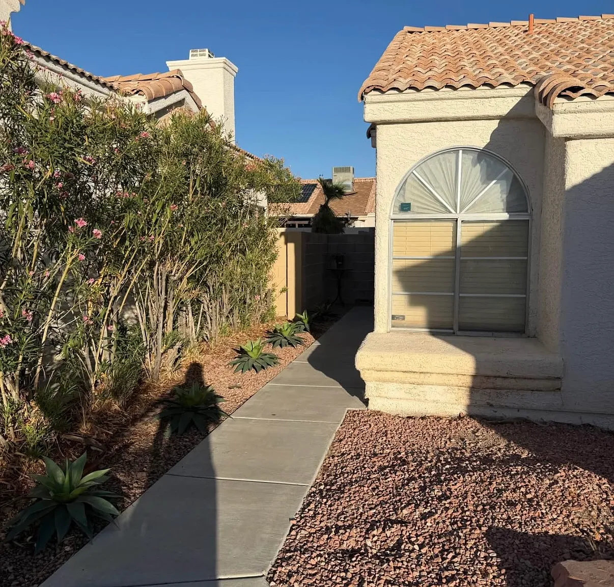 2 bed, 1164 sqft, $2,300 — Photo 3