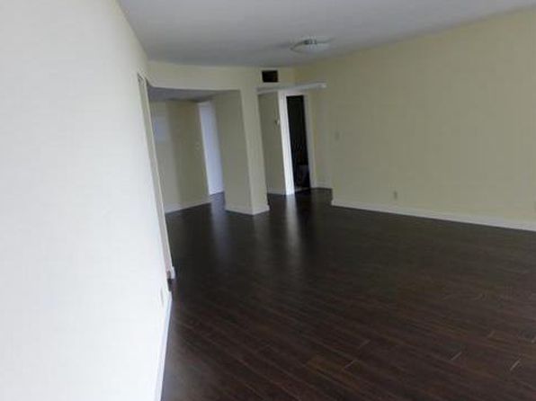 800 Parkview Dr # 611A, Hallandale, FL 33009 – 1–2-bedroom rental in Hallandale