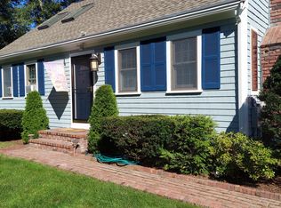 20 Guild Rd, Forestdale, MA 02644