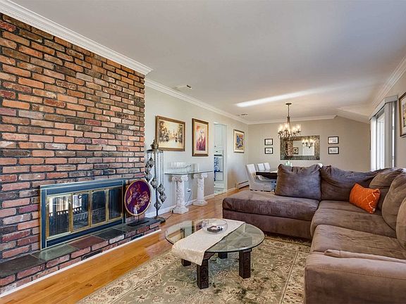 4th image of 40 Falcon Ct