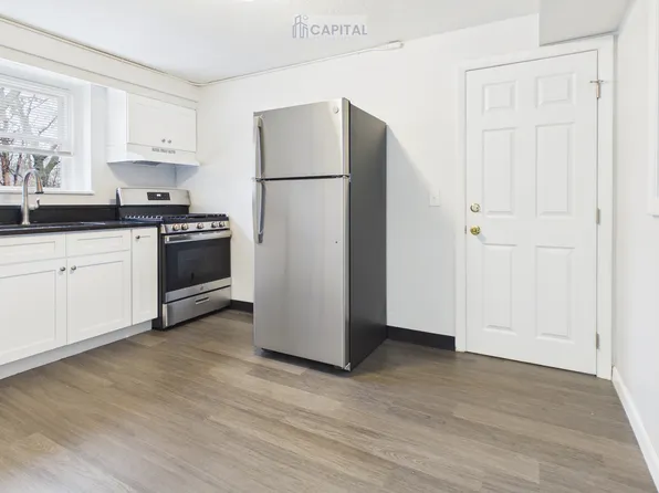 45 Alabama Ave, Warwick, RI