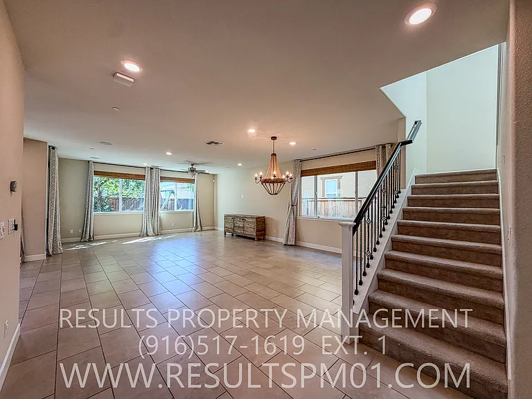 1573 Osborn Dr — Photo 8