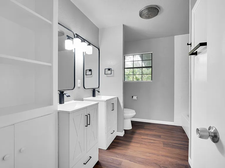 772 Fernwood St — Photo 10