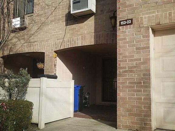 4th image of 153-23 82nd St