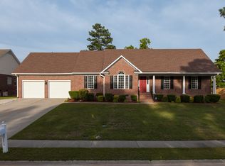 8016 Trout Creek Rd, Fayetteville, NC 28304