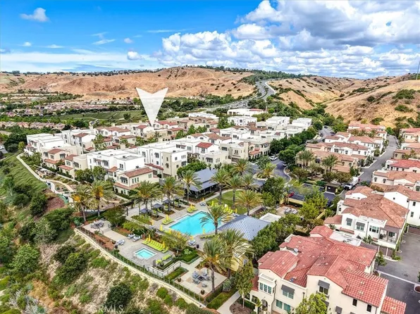 9 Abarrota St, Mission Viejo, CA 92694