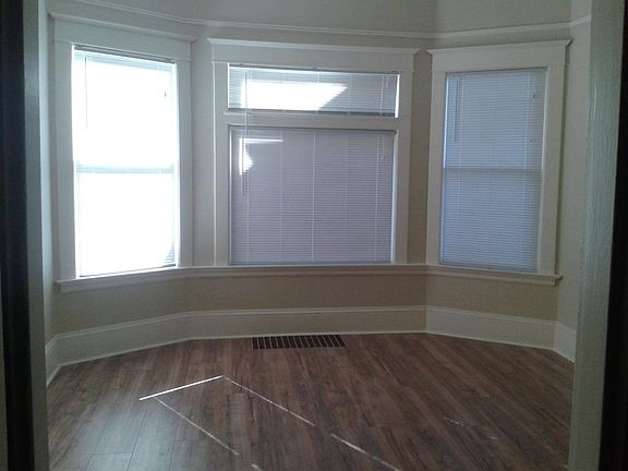 Dining Room Bay