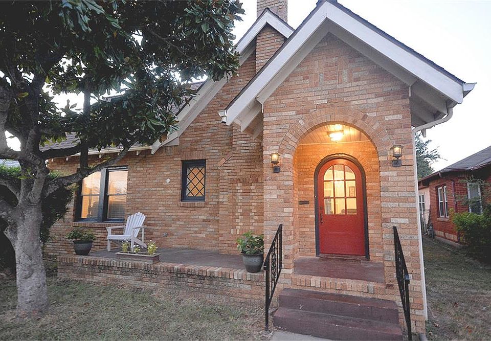2nd image of 4724 Avenue O