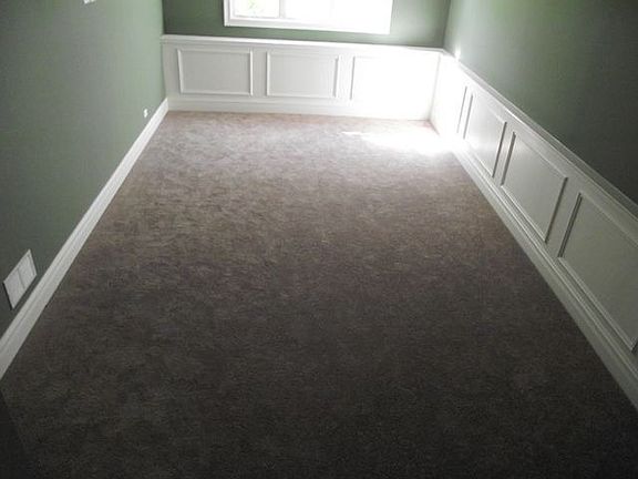 4th image of 22459 Mission Dr