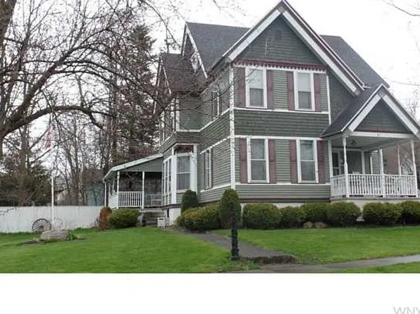 21 State St, Warsaw, NY 14569