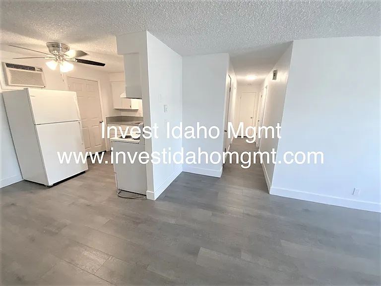 144 Smith Ave #2 — Photo 11