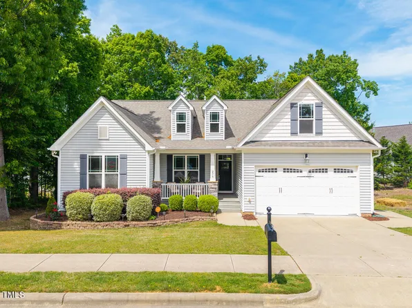 275 Farm Dr, Clayton, NC 27527