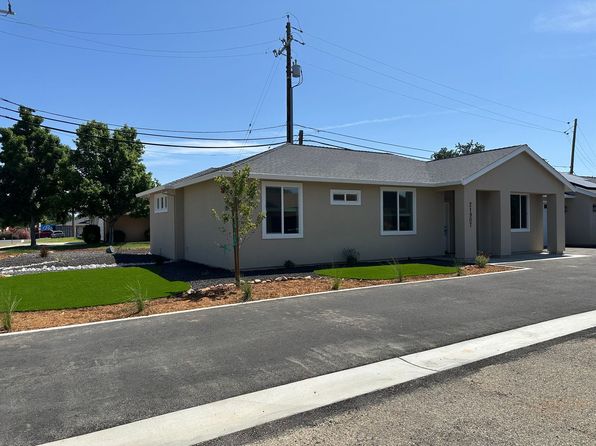 21907 & 21909 Chimney Rock Dr #21907