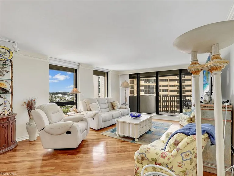 4005 Gulf Shore Blvd N #800 — Photo 16
