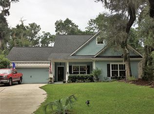 11 Osprey Rd, Beaufort, SC 29907