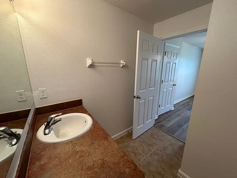 2700 Revolution St #103 — Photo 40