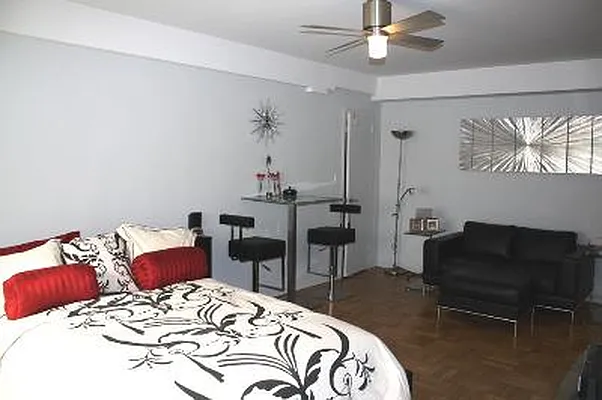 Rented by Corcoran | media 59