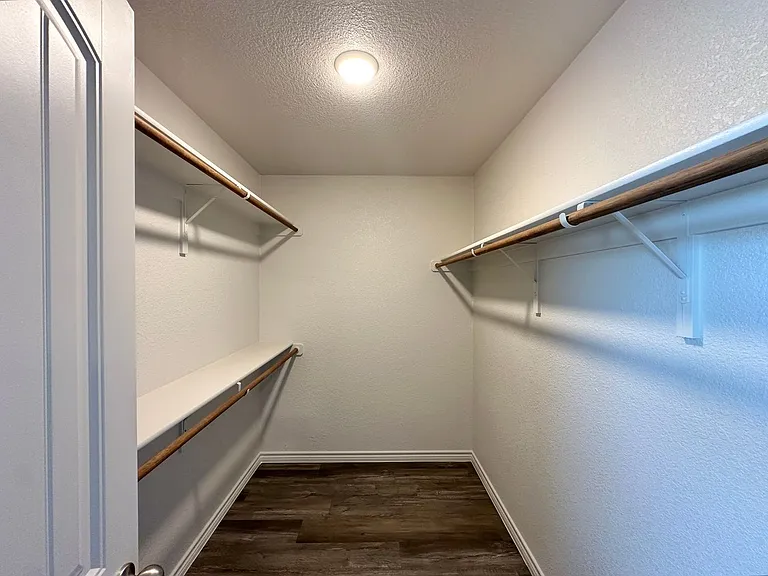 226B Dolphin Dr — Photo 31