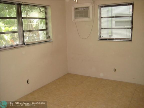 4th image of 1390 NE 33rd St #1390
