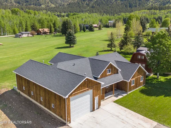 405 Vista Dr, Star Valley Ranch, WY 83127