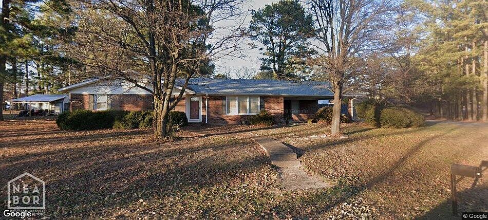 1st image of 1902 Jean Dr