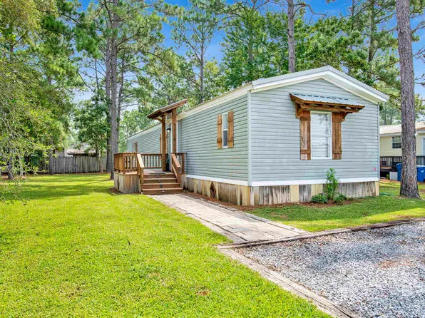 4214 Lauder Ln, Orange Beach, AL 36561