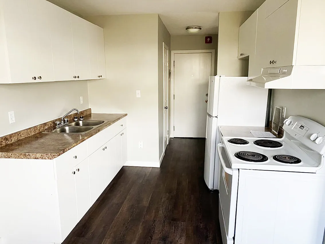 The Courtyards Apartments — Photo 1