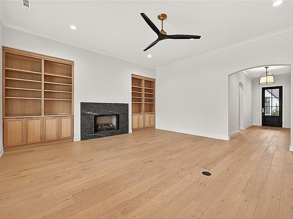 4th image of 3509 SW Radiance Ave